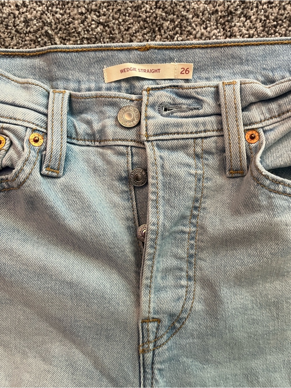 Women’s Levi's Women's light Blue Straight Leg jeans. - Picture 2 of 3